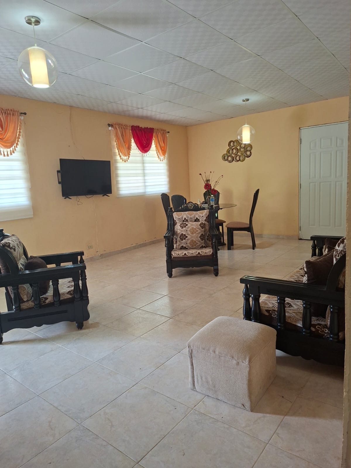 Foto principal de SE VENDE O ALQUILA CASA